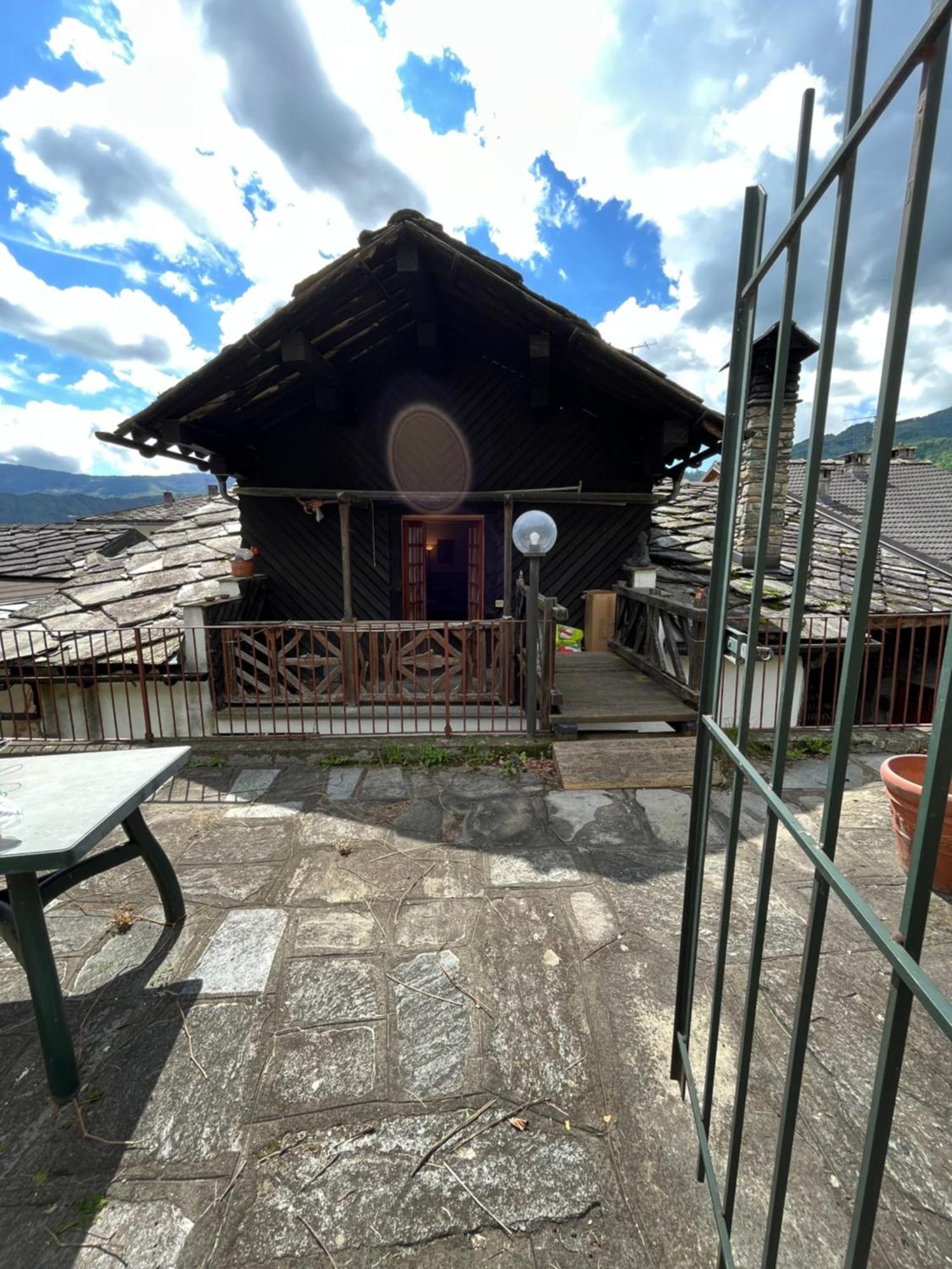 Appartamento Stone House Viu - Location Blue Esterno foto